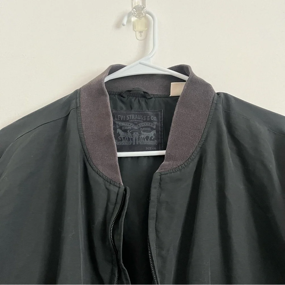 Levi’s • Flight Bomber Men's Black Jacket